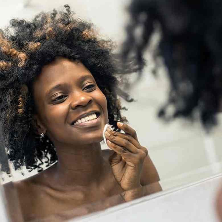 Your Information To Utilizing Liquid Exfoliators For a Easy Complexion